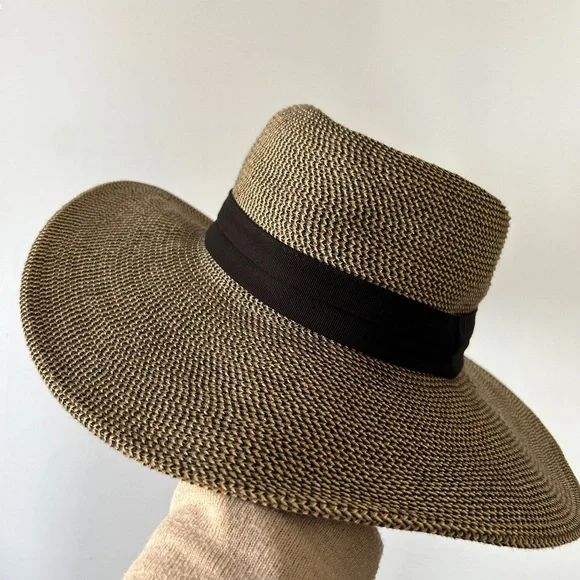 Solar Escape UPF 50+ Sun Protection Hat Adjustable Size - Picture 1 of 6